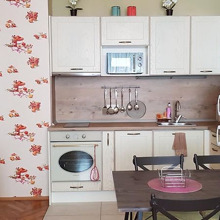 Florata Apartment Μπουργκάς Εξωτερικό φωτογραφία
