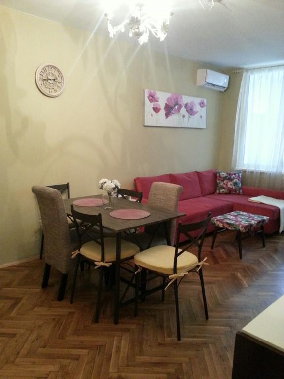 Florata Apartment Μπουργκάς Εξωτερικό φωτογραφία