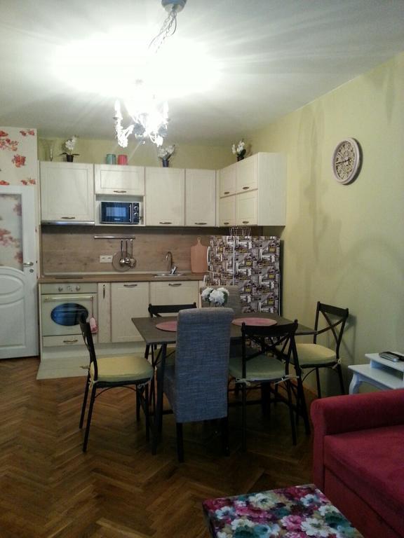 Florata Apartment Μπουργκάς Εξωτερικό φωτογραφία