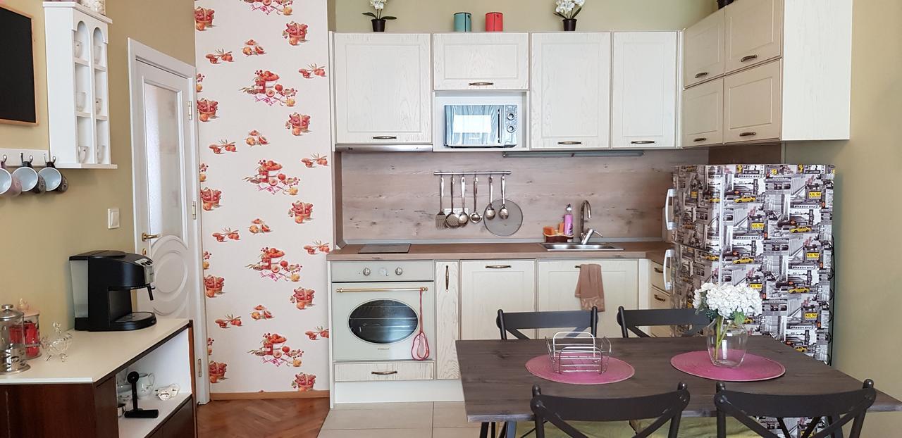 Florata Apartment Μπουργκάς Εξωτερικό φωτογραφία